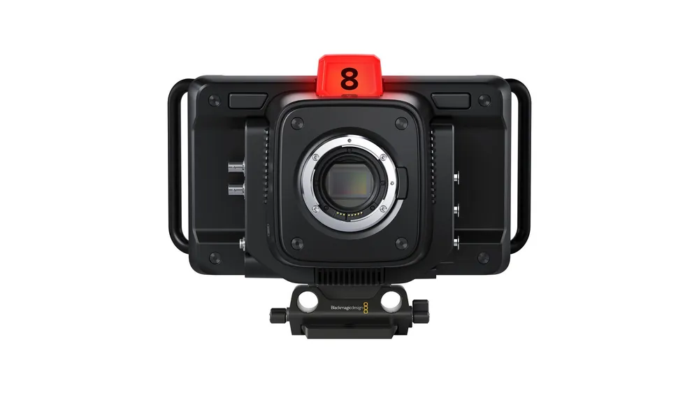 Vendita Finale Blackmagic Studio Camera 6K Pro live streaming avec monture EF – caméra